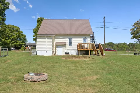 Exterior - 567 Highway 50, Centerville, TN 37033 photo 12 of 15
