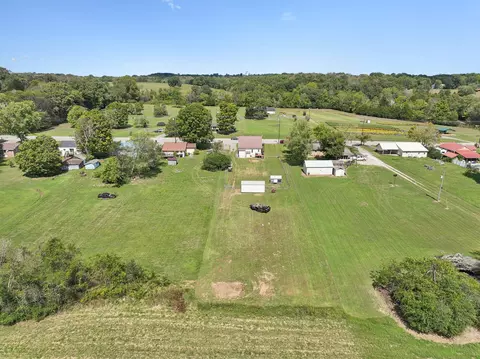 View/Area - 567 Highway 50, Centerville, TN 37033 photo 7 of 9