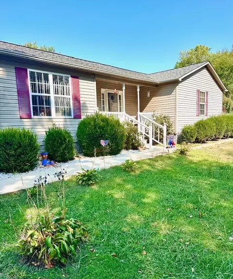 271 Shady Dr, Smithville, TN 37166