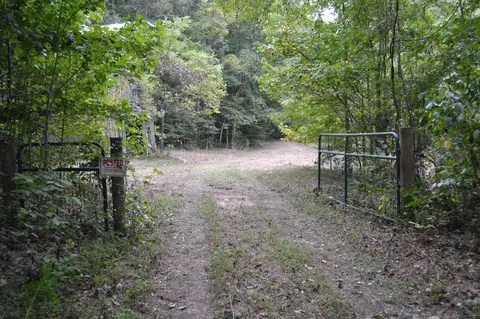 0 Cub Crk, Indian Mound, TN 37079