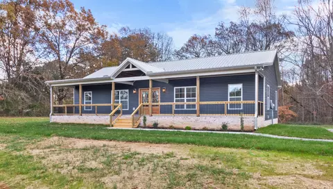 1098 Highway 13, Cunningham, TN 37052