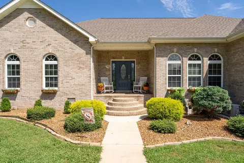 614 Country Club Rd, Winchester, TN 37398