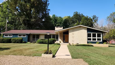 202 Vanderbilt Ln, Cowan, TN 37318