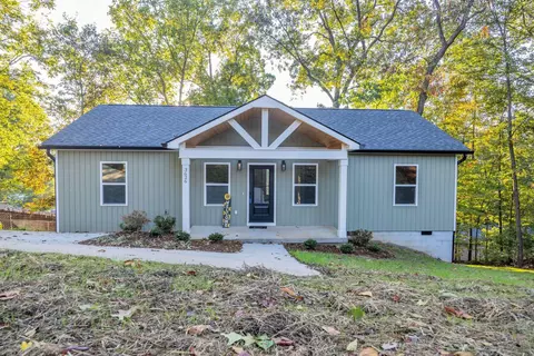 3626 Mountain View Dr, Chattanooga, TN 37406