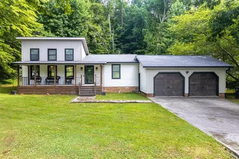 178 Hackberry Dr, Dalton, GA 30720