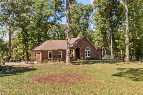 2116 Rock Springs Rd, Columbia, TN 38401