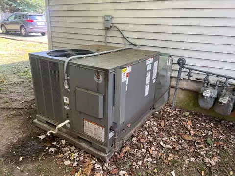 Exterior - 443 E College St, Murfreesboro, TN 37130 photo 7 of 8