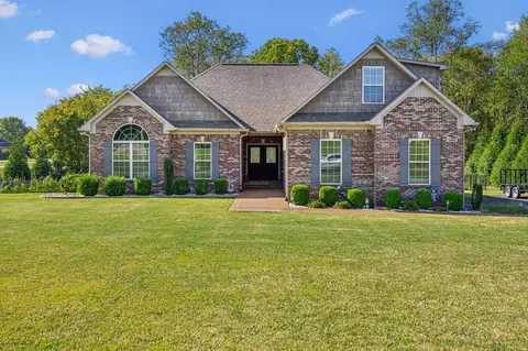 1426 Polo Fields Ln, Columbia, TN 38401