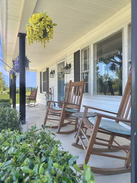 101 Clark Rd, Bumpus Mills, TN 37028
