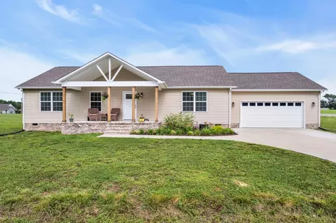 602 Springwater Dr, Summertown, TN 38483