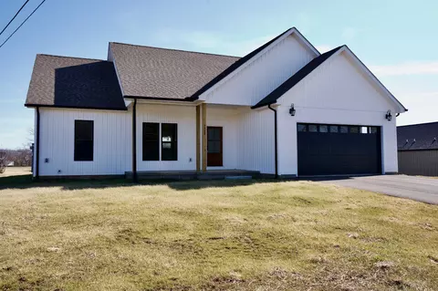 4406 Monterey Hwy, Sparta, TN 38583
