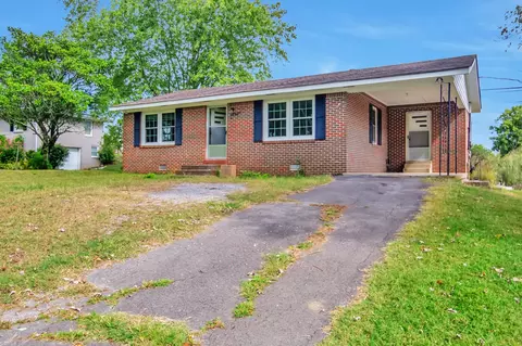 31 Bradford Hill Rd, Brush Creek, TN 38547