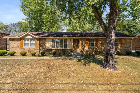 107 Grapevine Rd, Hendersonville, TN 37075