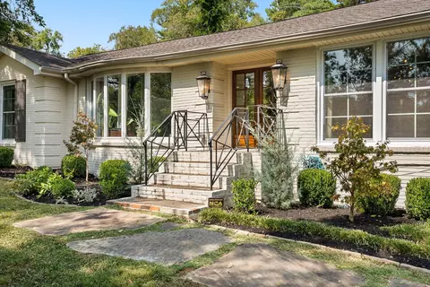 6320 Torrington Rd, Nashville, TN 37205
