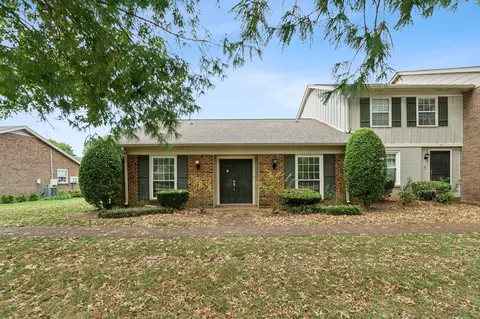 111 Plantation Ct, Nashville, TN 37221