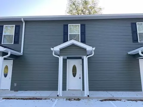 517 Weaver St #4, Tullahoma, TN 37388