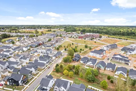 View/Area - 665 Centre St, Pleasant View, TN 37146 photo 1 of 2