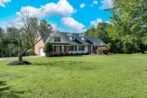 1346 Sam Johnson Rd, Columbia, TN 38401