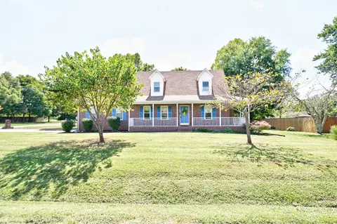 1201 Snead Dr, Murfreesboro, TN 37128