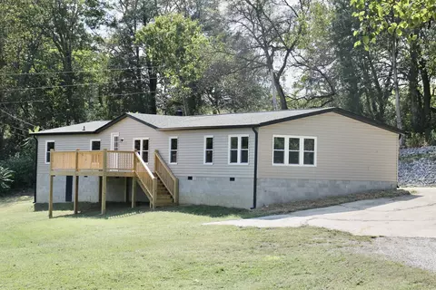 1740 Sleepy Hollow Ln, Hartsville, TN 37074