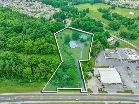 2 Fairview Blvd, Fairview, TN 37062