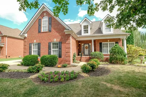 1330 Dunraven Dr, Murfreesboro, TN 37128