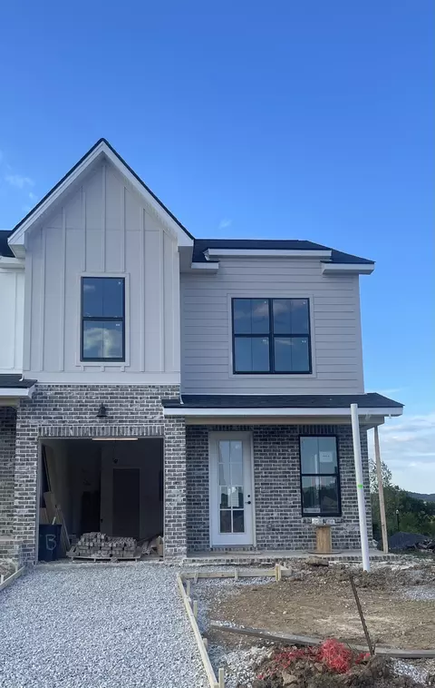 3068 Inman Dr, Thompsons Station, TN 37179
