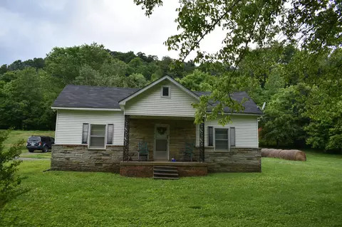 59 Kemp Hollow Rd, Pleasant Shade, TN 37145