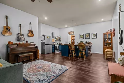 705 Steele Rd, Charlotte, TN 37036