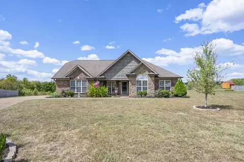 404 Legends Ct, Lebanon, TN 37090