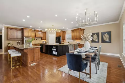 1314 Sorrell Dr E, Murfreesboro, TN 37128