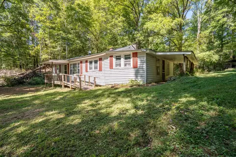 763 Dixon Branch Rd, Loretto, TN 38469 photo 2