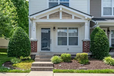 136 Shadow Glen Dr, Nashville, TN 37211