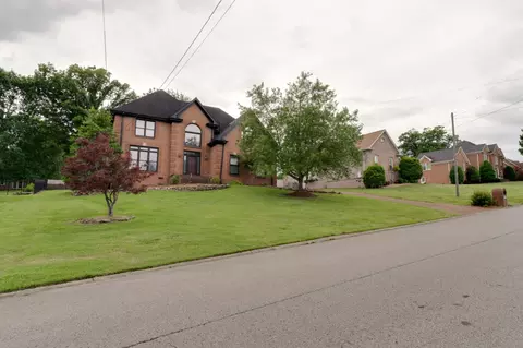 130 Ballentrae Dr, Hendersonville, TN 37075