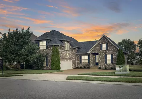 106 Jameson Pl, Hendersonville, TN 37075