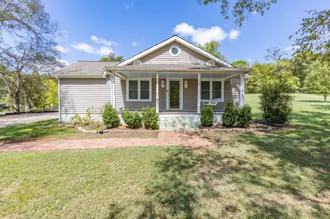 631 Owl Hollow Rd, Pulaski, TN 38478