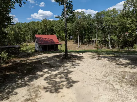 Exterior - 170 Desiree Dr, Dunlap, TN 37327 photo 6 of 14