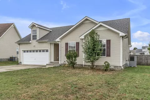 3786 Bret Dr, Clarksville, TN 37040
