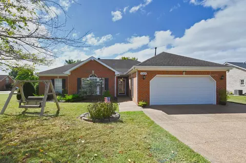 1044 Whitley Pl, Hendersonville, TN 37075