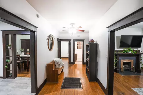Entry Way - 428 Center Ave, Dickson, TN 37055 photo 1 of 4