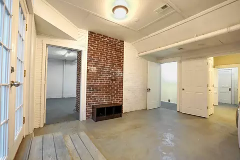 Entry Way - 428 Center Ave, Dickson, TN 37055 photo 4 of 4