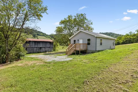 5 Honeysuckle Ln, Carthage, TN 37030