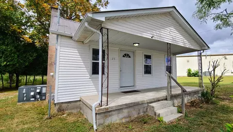 123 Woodbury Hwy, Manchester, TN 37355