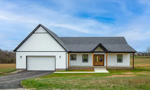 132 Carr Ln, Rickman, TN 38580