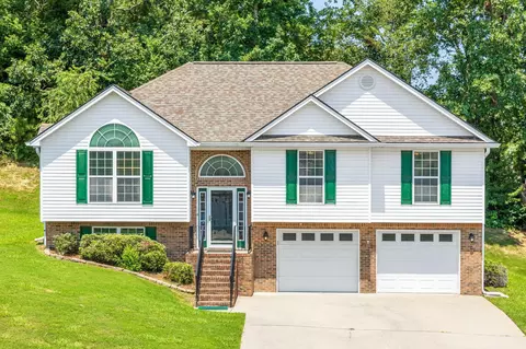 200 Peachtree Cir, Ringgold, GA 30736