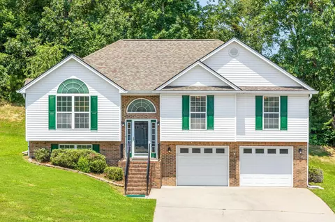 200 Peachtree Cir, Ringgold, GA 30736