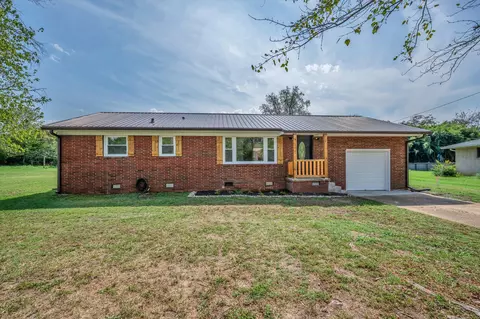 144 Park Cir, New Johnsonville, TN 37134