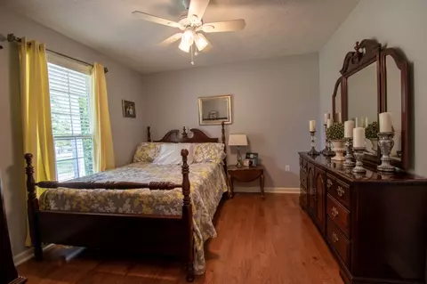 Bedroom - 120 Kimberly Dr, Loretto, TN 38469 photo 2 of 4