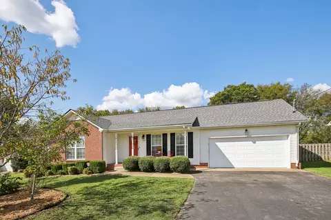 1607 London Dr, Columbia, TN 38401