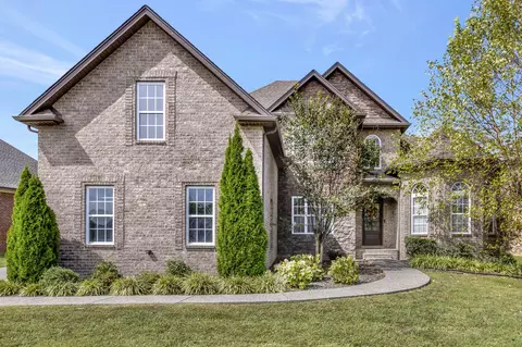 6010 Trout Ln, Spring Hill, TN 37174
